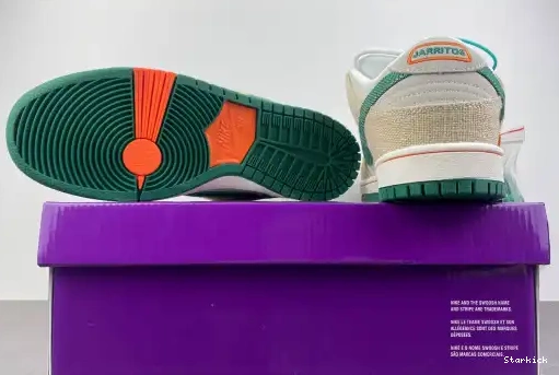 FD0860-001 Dunk SB Low Jarritos Nike 0630
